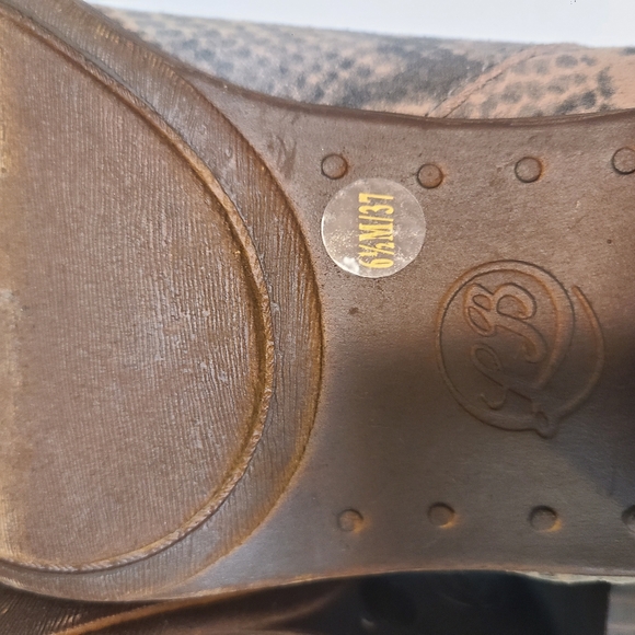 Lucky Brand Women Bekleen Faux Snakeskin Leather Ankle Boot  Size 6 1/2 - Picture 6 of 6